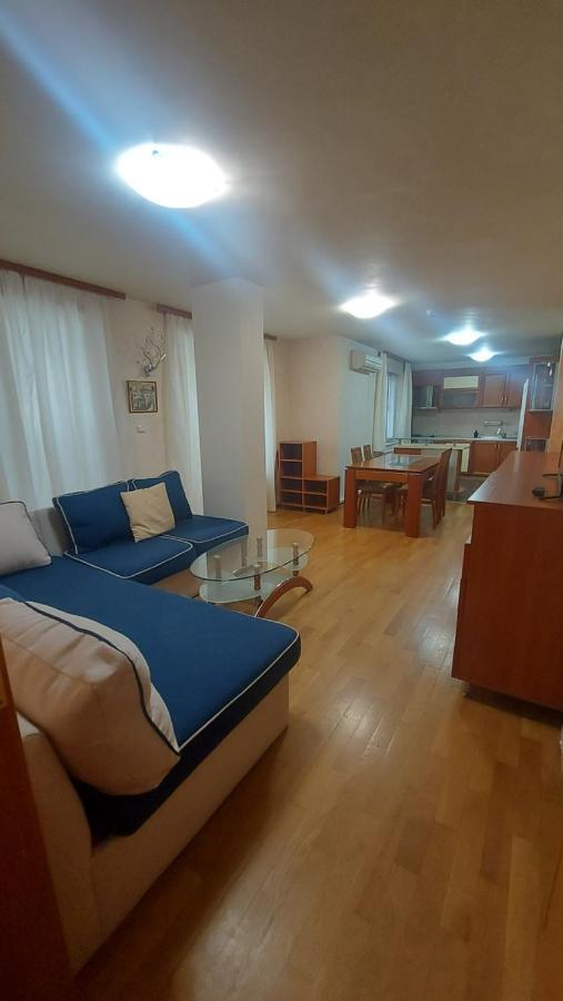 Hostex Vintage Apartment Stara Zagora Esterno foto
